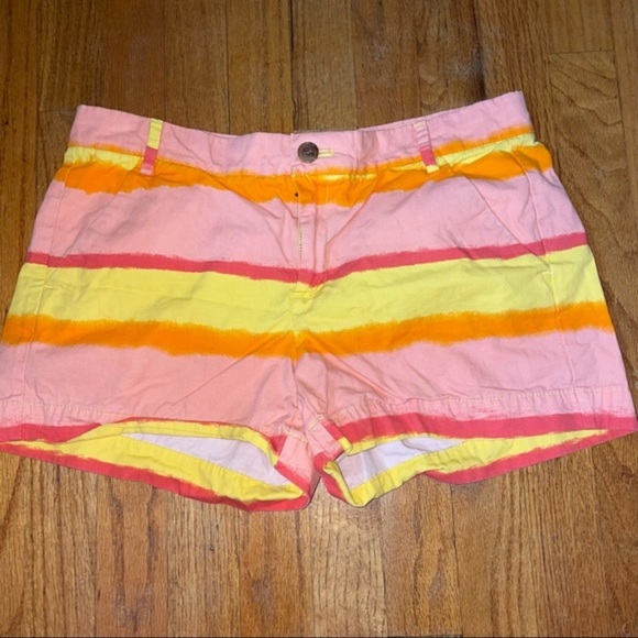 Khakis by Gap
Pink Striped Casual Shorts - Picture 3 of 10